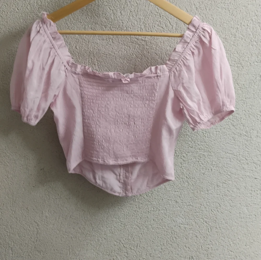 ASTR the Label Womens Ruffle Puff Sleeve Empress Top Sz M